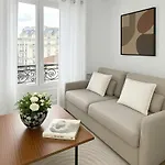 Best deal - Fully renovated deluxe Parisian studio