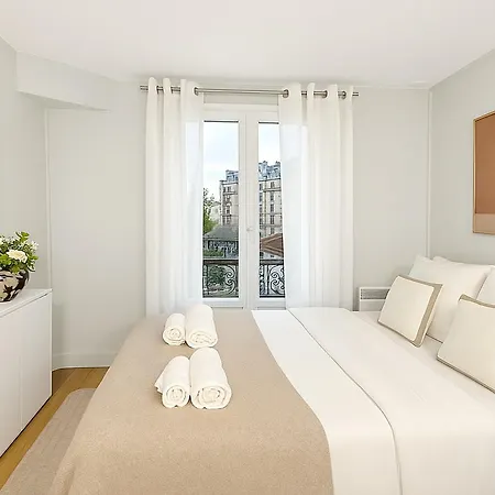 Eiffel Tower - For 4 Apartment Paris